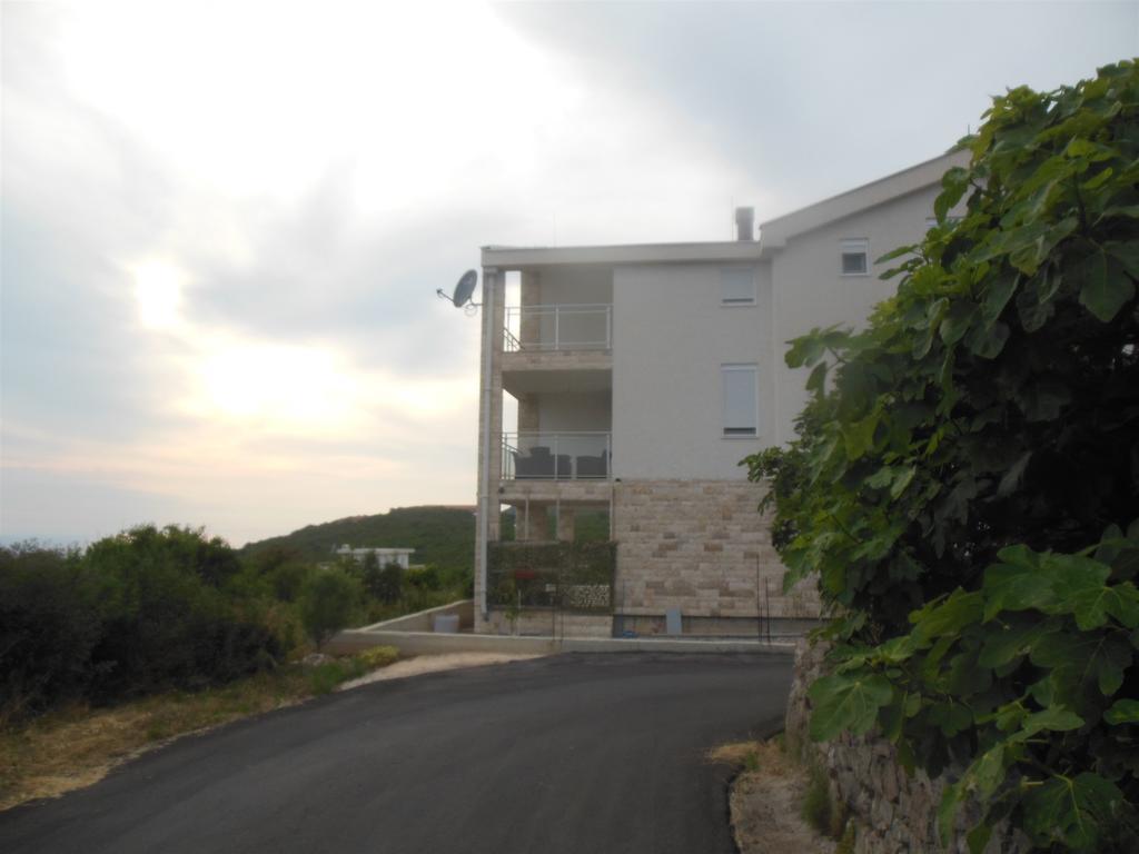 Apartment Vila Mirela Krimovica Exteriör bild