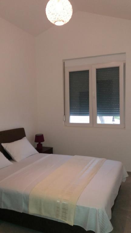 Apartment Vila Mirela Krimovica Exteriör bild