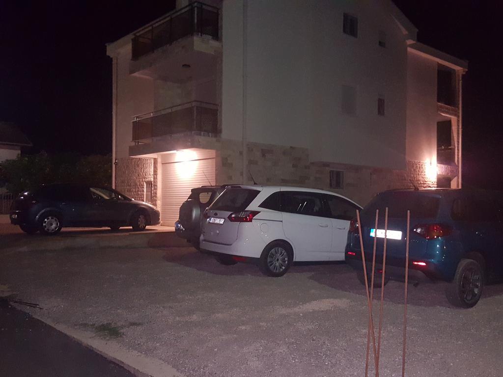 Apartment Vila Mirela Krimovica Exteriör bild