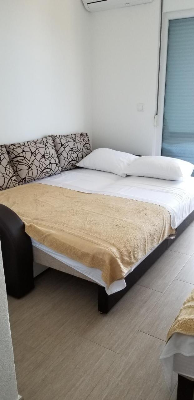 Apartment Vila Mirela Krimovica Exteriör bild